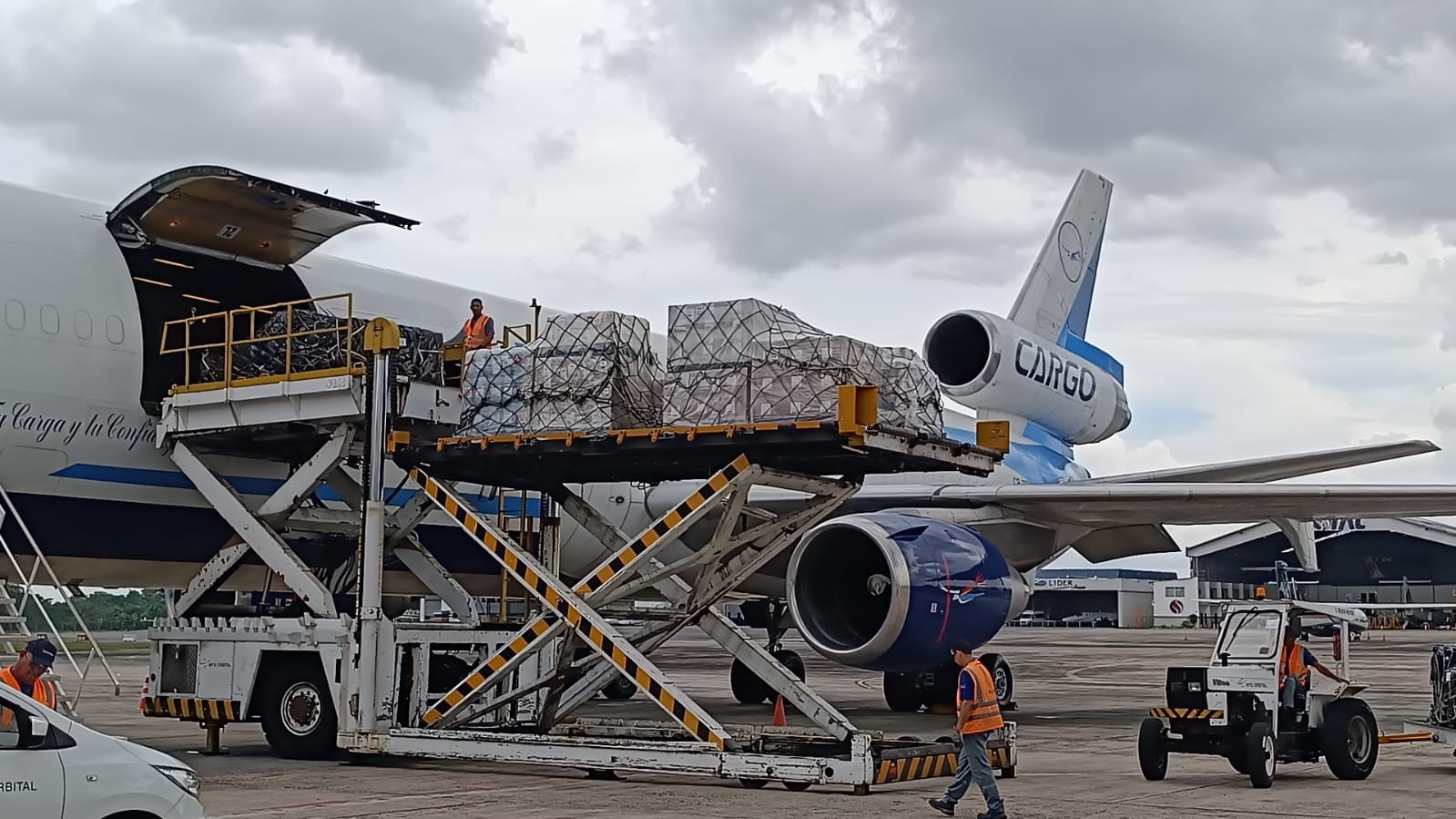 IATA: First air cargo demand growth in 19 months